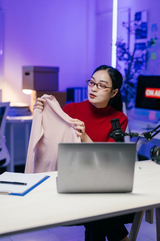 Live commerce streaming setup